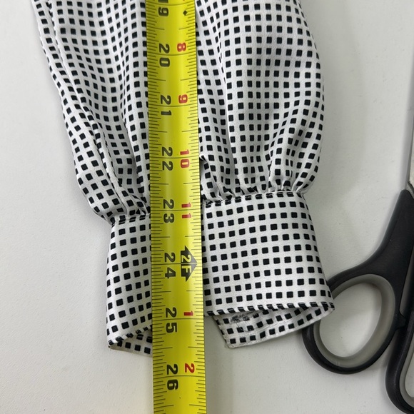 Vintage Regina Porter Elegant Black and White Blouse with Bow Women's Top - Picture 11 of 13